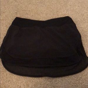 New with tags lululemon black tennis skirt